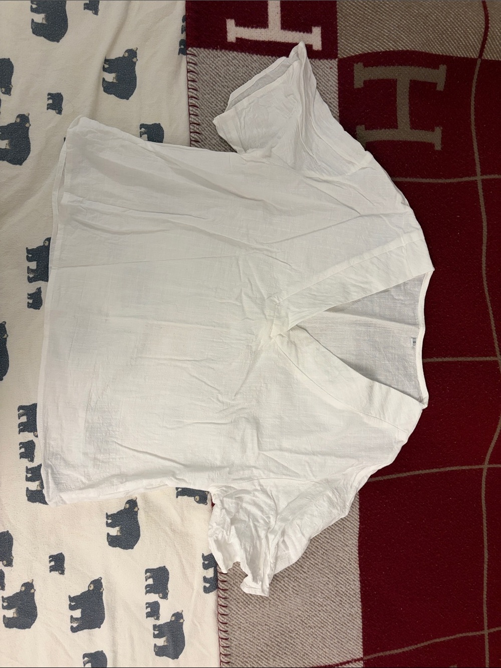 White linen Short Sleeve V-Neck Top